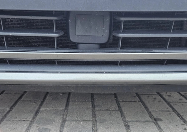 Volkswagen Golf cena 30750 przebieg: 261000, rok produkcji 2014 z Łomża małe 79